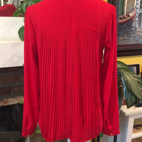 A NEW DAY RED PLEATED LONG SLEEVE SHIRT - Picture 2 of 8